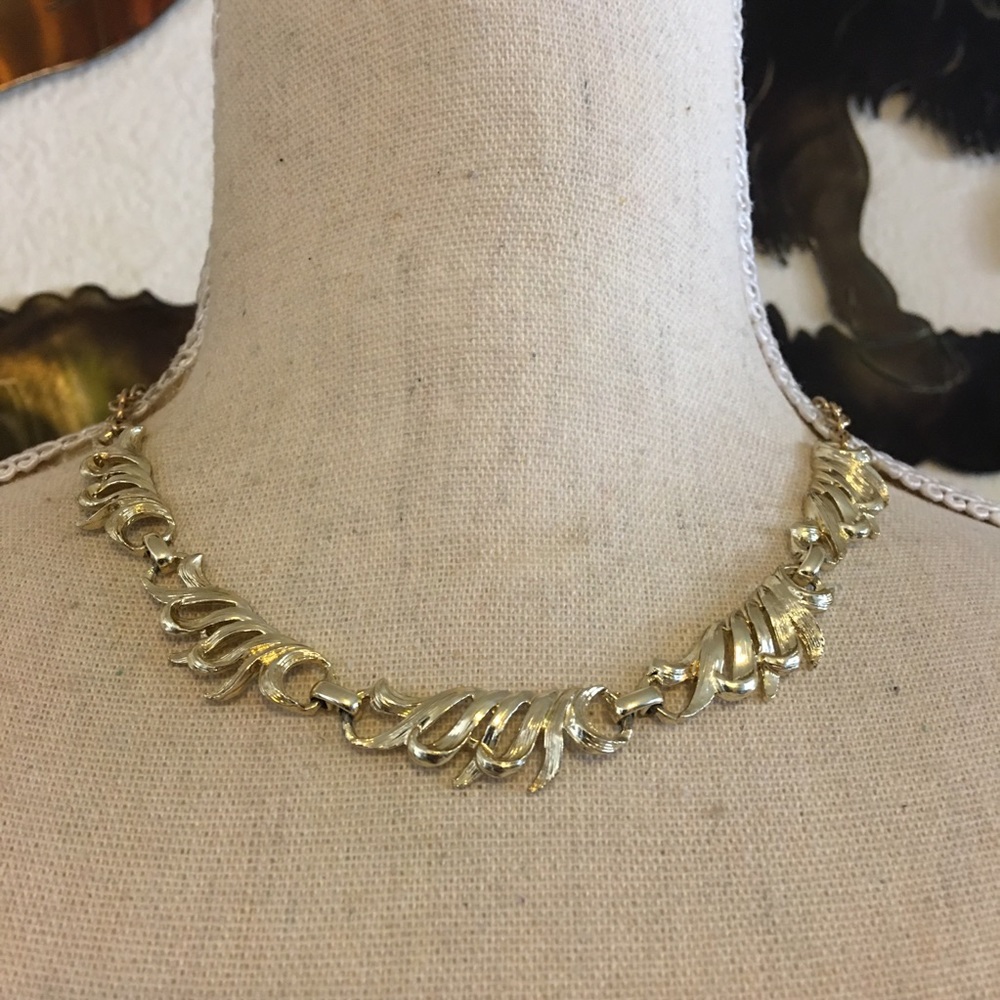 Vintage 60s Coro textured gold tone jewelry set